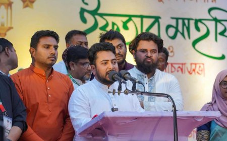 গৌরবের মুক্তিযুদ্ধকে ভূলুণ্ঠিত করা আ. লীগকে পুনর্বাসন করা যাবে না: নাহিদ ইসলাম
