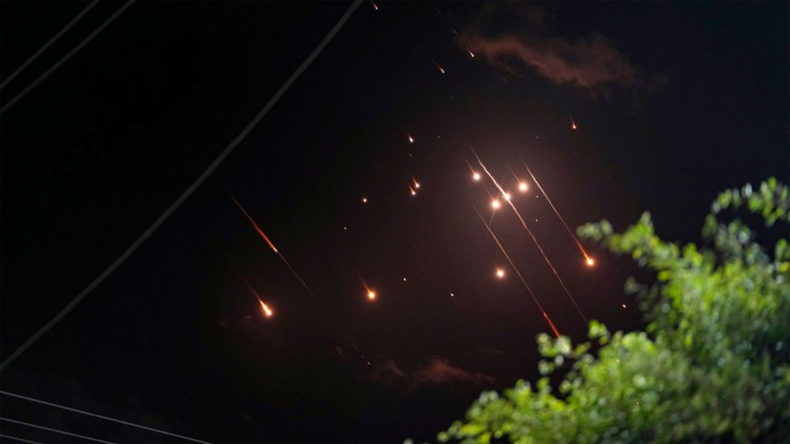 ৩ দিনে ইরানের ১৭৮ মি-সা-ই-ল ও ৩৮০ ড্রোন ভূপাতিত করার দাবি কুয়েতের; আহত ২৭ সেনা