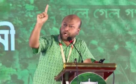 ৭২-এর সংবিধান অনুযায়ী শেখ হাসিনা এখনো প্রধানমন্ত্রী: ব্যারিস্টার ফুয়াদ