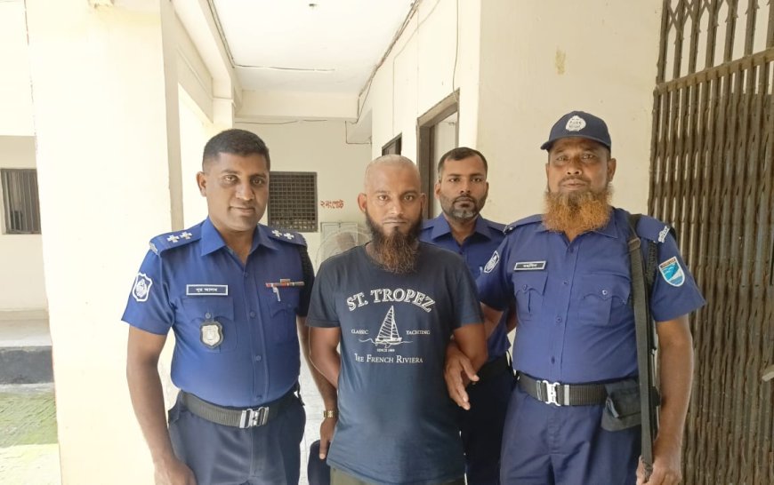 কাশিয়ানীতে শীর্ষ মাদক সম্রাট গ্রেফতার, বিপুল পরিমাণ ইয়াবা ও নগদ টাকা উদ্ধার