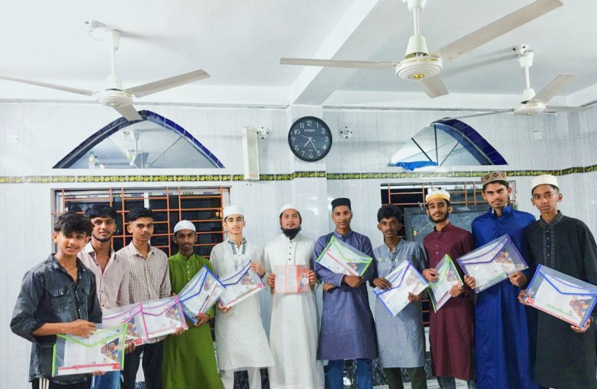 দুমকীতে ইসলামী ছাত্র আন্দোলনের উদ্যোগে এসএসসি ও দাখিল পরীক্ষার্থীদের জন্য দোয়া ও শিক্ষা সামগ্রী বিতরণ