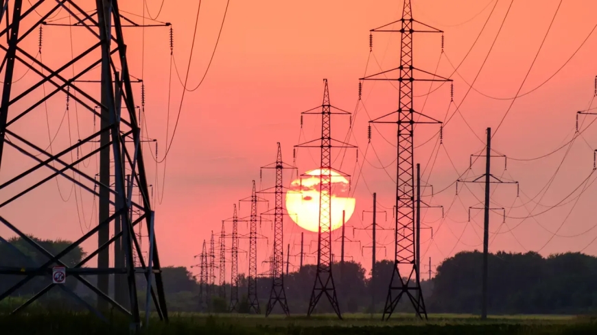 দেশব্যাপী লোডশেডিংয়ের মধ্যে দুঃসংবাদ দিল আদানি