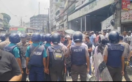 চট্টগ্রামে একীভূত পাঁচ ব্যাংকের আমানতকারীদের বিক্ষোভ