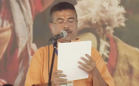 মুখ্যমন্ত্রীর শপথ নিলেন শুভেন্দু অধিকারী