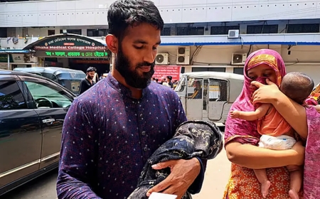 টাকা জোগাড় করে আসার পর মেয়েটাই মারা গেল: ঢামেকে রাইসার নিথর দেহ কোলে বাবার আকুতি