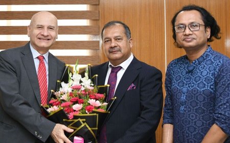 ইতালিতে বৈধ পথে আরও বেশি বাংলাদেশি নেওয়ার আহ্বান তথ্যমন্ত্রী জহির উদ্দিন স্বপনের