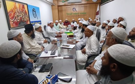 দারিদ্র্য দূরীকরণ, কর্মসংস্থান ও জীবনমান সহজিকরণকে প্রাধান্য দিয়ে আগামী বাজেট প্রণয়ন করার দাবি চরমোনাই পীরের