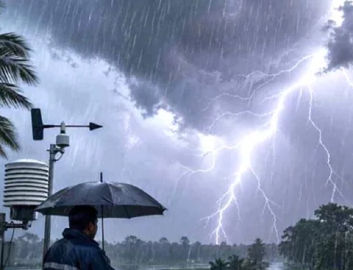 দুপুরের মধ্যেই ১০ অঞ্চলে ৬০ কিমি বেগে ঝড়ের পূর্বাভাস: নদীবন্দরে সতর্কতা