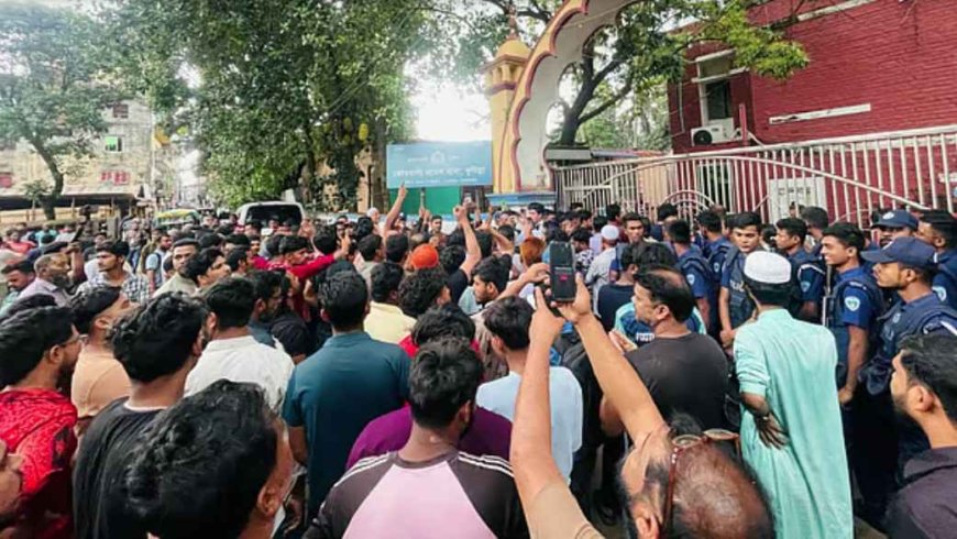 বিএনপি নেতাকে আটকের জেরে থানা ঘেরাও, বাস টার্মিনাল অবরোধ