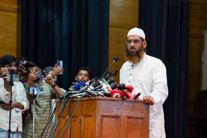 ‘সংস্কার না করলে আমরা সংবিধান পুনর্লিখন করব’: সরকারকে হুশিয়ারি মামুনুল হকের