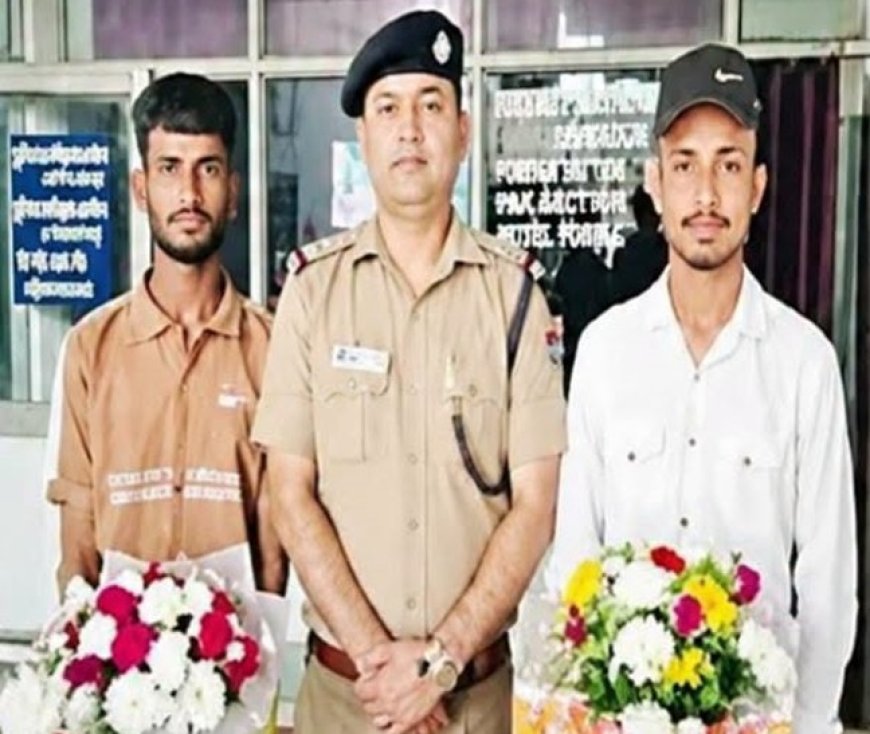 প্রাণের ঝুঁকি নিয়ে দুই হিন্দু শিশুকে বাঁচালেন দুই মুসলিম যুবক