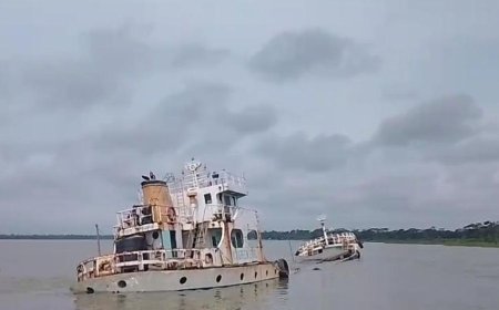 পিরোজপুরে ডুবন্ত জাহাজ থেকে যুবকের অর্ধগলিত মরদেহ উদ্ধার