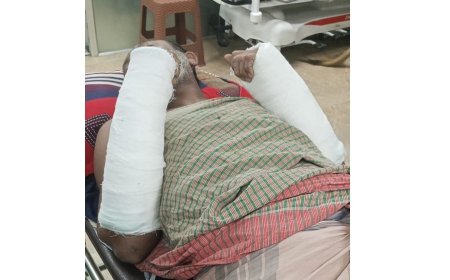 ভোলার মনপুরায় যুবলীগ নেতা মনিরের হাত-পা ভেঙে দিল দুর্বৃত্তরা