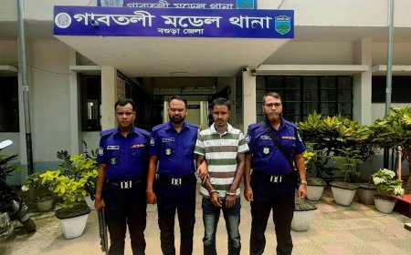 বগুড়ায় অনলাইন জুয়ার কারবার, ডিজিটাল আলামতসহ গ্রেপ্তার ১