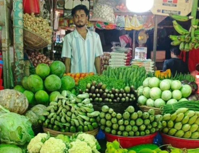 বাজেট ঘোষণার প্রভাব পড়েনি জিনিসপত্রের দামে