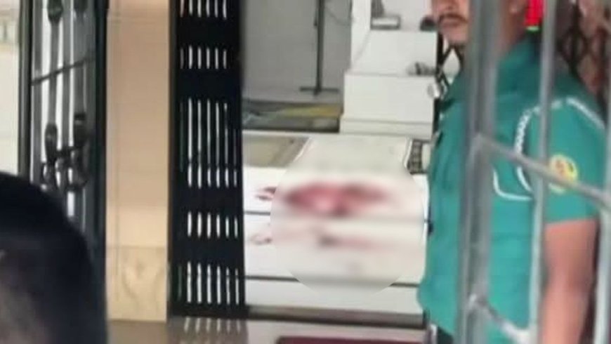 খুলনায় ফজরের নামাজ চলাকালীন মসজিদে ঢুকে ২ মুসল্লিকে গুলি