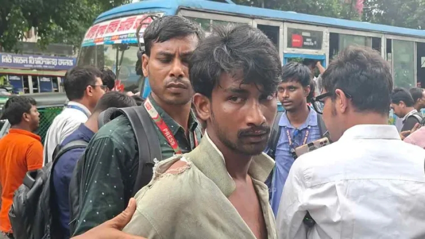ধানমন্ডি ৩২ নম্বরে জামায়াতের বিক্ষোভ মিছিল, সাংবাদিকের ওপর হামলা
