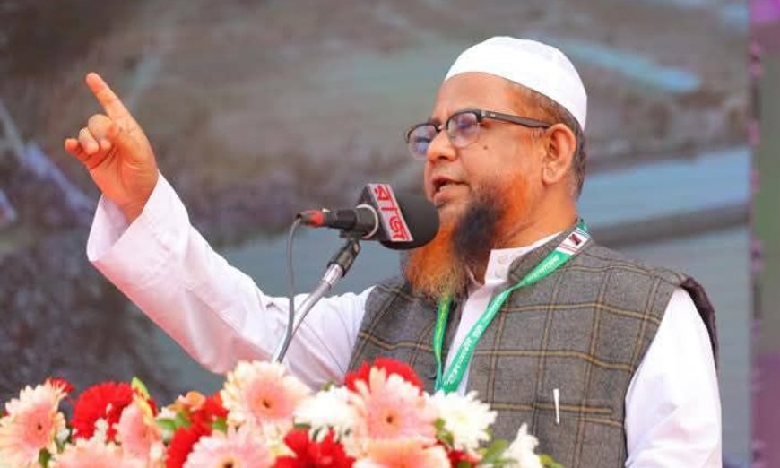 ফ্যাসিবাদ বিরোধী লড়াইয়ের অগ্রনায়ক মুফতি ফয়জুল করীমকে লক্ষ্যবস্তু বানানোর পরিণতি ভালো হবে না: মাওলানা গাজী আতাউর রহমান