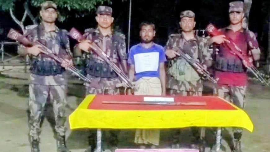 শেরপুরের ঝিনাইগাতী সীমান্তে দেশীয় অস্ত্রসহ যুবক আটক