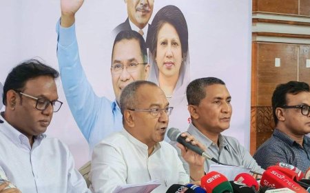 যুবদলকে জড়িয়ে পরিকল্পিত অপপ্রচার ও সিন্ডিকেট করে মিথ্যা সংবাদ প্রকাশ করা হচ্ছে: সংবাদ সম্মেলনে মোনায়েম মুন্না