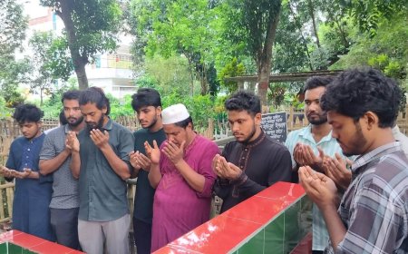 জুলাই শহিদের কবর জিয়ারতের মধ্য দিয়ে ইবিতে জাতীয় ছাত্রশক্তির আনুষ্ঠানিক যাত্রা শুরু