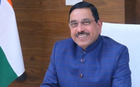 ভারতের নতুন শিক্ষামন্ত্রীর দায়িত্বে প্রহ্লাদ যোশী