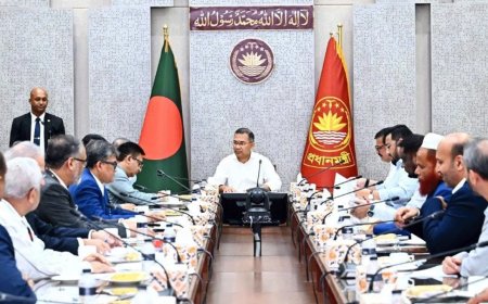 চা শিল্পের বিকাশে সর্বাত্মক সহযোগিতার আশ্বাস প্রধানমন্ত্রীর