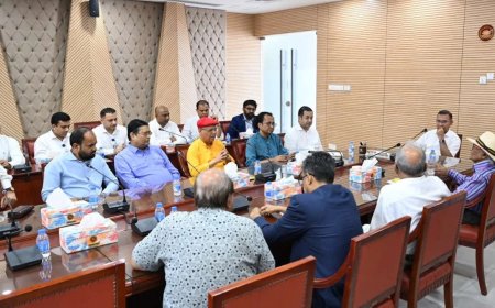 গণমাধ্যমের নীতিমালা প্রণয়নে সম্পাদকদের সহযোগিতা চান প্রধানমন্ত্রী