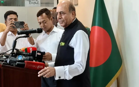 বাংলাদেশের প্রধানমন্ত্রীকে ভারতে স্বাগত জানাতে অধীর আগ্রহে অপেক্ষা করছি: ভারতীয় হাইকমিশনার