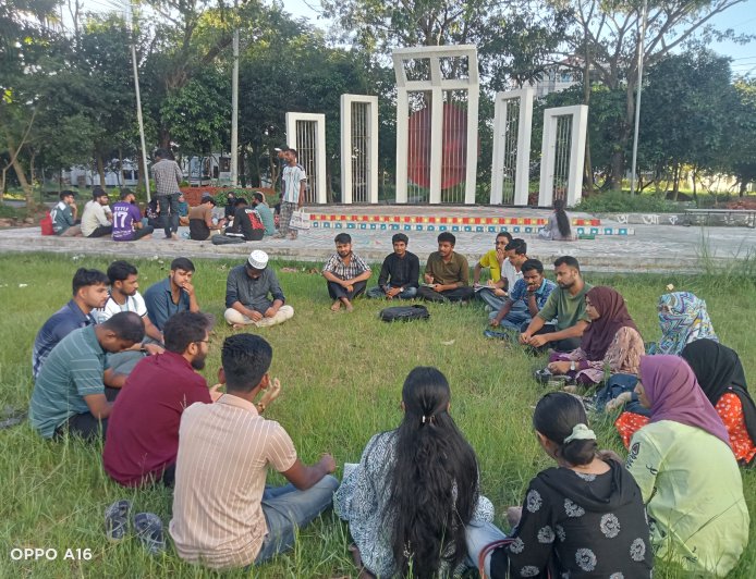 বই পড়ার হাতেখড়ি থেকে বাংলা সাহিত্যের শ্রেণি সংগ্রাম: গোবিপ্রবিতে অনুষ্ঠিত জমজমাট সাহিত্য আড্ডা