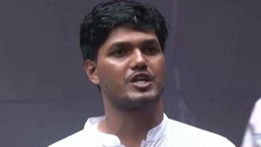 আওয়ামী লীগের একটি অর্গানকেও দেশের মাটিতে ফাংশন করতে দেওয়া হবে না’: ঢাবি ছাত্রদল নেতা আবিদুল