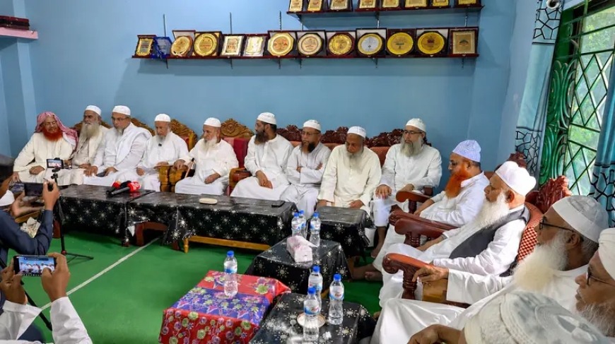 কওমি ঘরানার ৭ ইসলামি রাজনৈতিক দলের নেতৃবৃন্দের সঙ্গে হেফাজত ইসলামের বৈঠক অনুষ্ঠিত