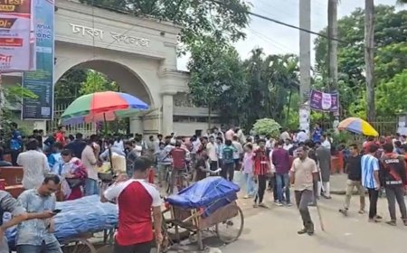 ঢাকা কলেজে ছাত্রদল-শিবির রক্তক্ষয়ী সংঘর্ষ