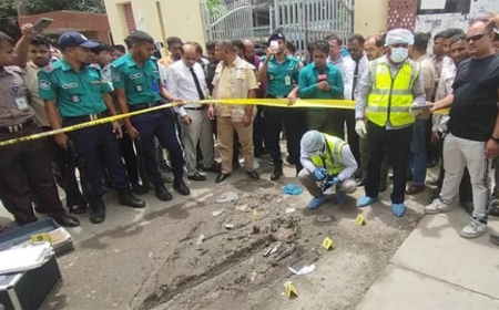 বরিশালে আদালত চত্বরের সামনে বোমা বিস্ফোরণ