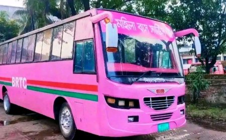 নারীদের নিরাপদ যাতায়াতে বগুড়ায় চালু ‘পিংক বাস’