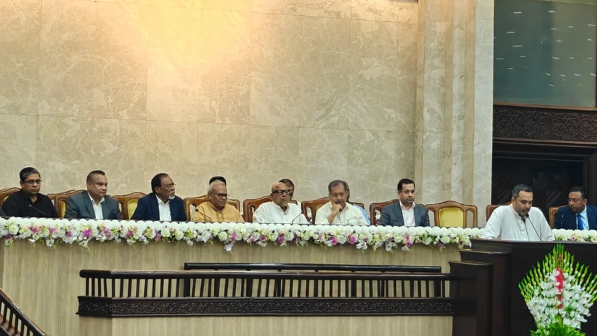 জনগণের স্বস্তির জন্য কাজ করছে সরকার: রিজভী